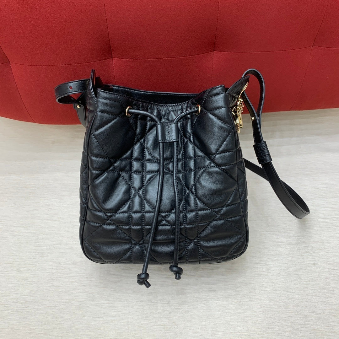 CHRISTIAN DIOR D-Motion Bag Medium