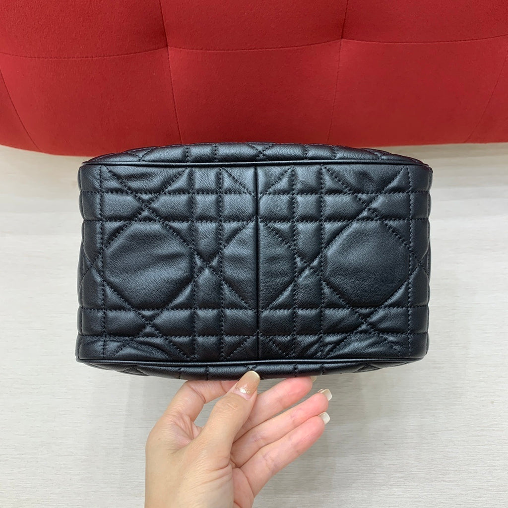 CHRISTIAN DIOR D-Motion Bag Medium