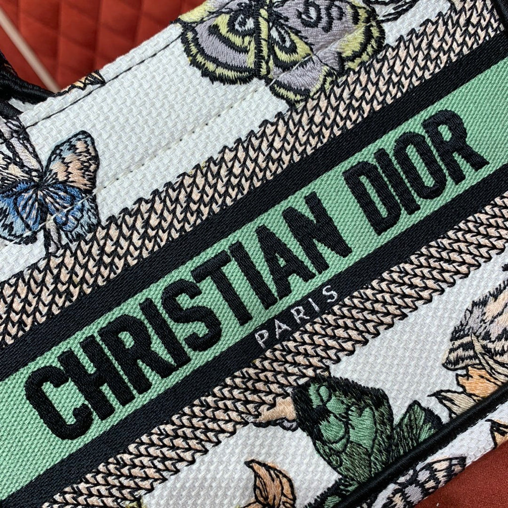 CHRISTIAN DIOR Book Tote Mini