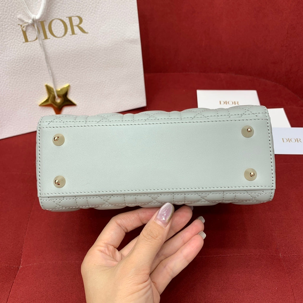 CHRISTIAN DIOR Lady Dior Medium Bag