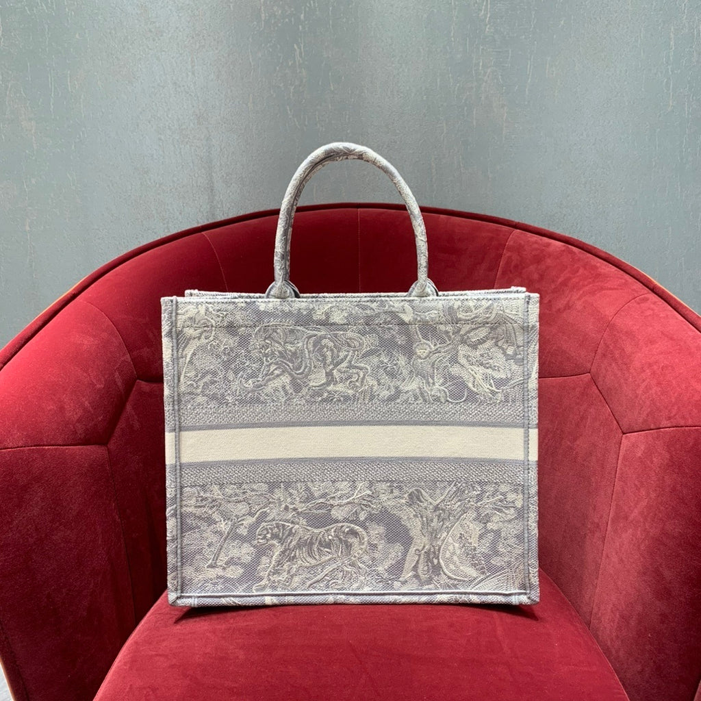 CHRISTIAN DIOR Book Tote Large