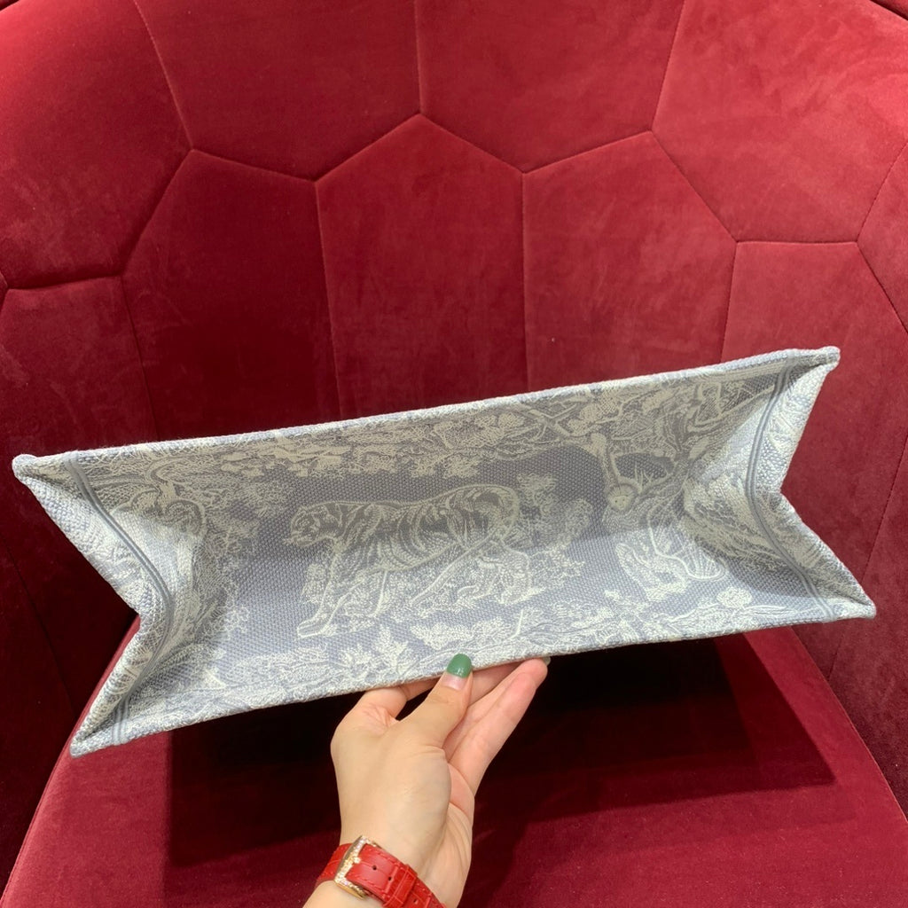 CHRISTIAN DIOR Book Tote Large