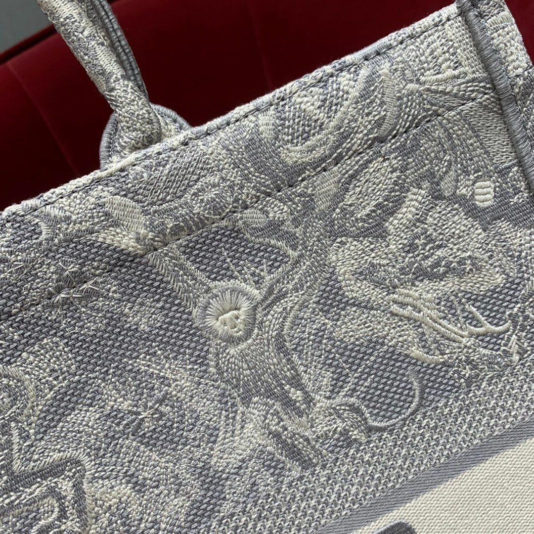CHRISTIAN DIOR Book Tote Large