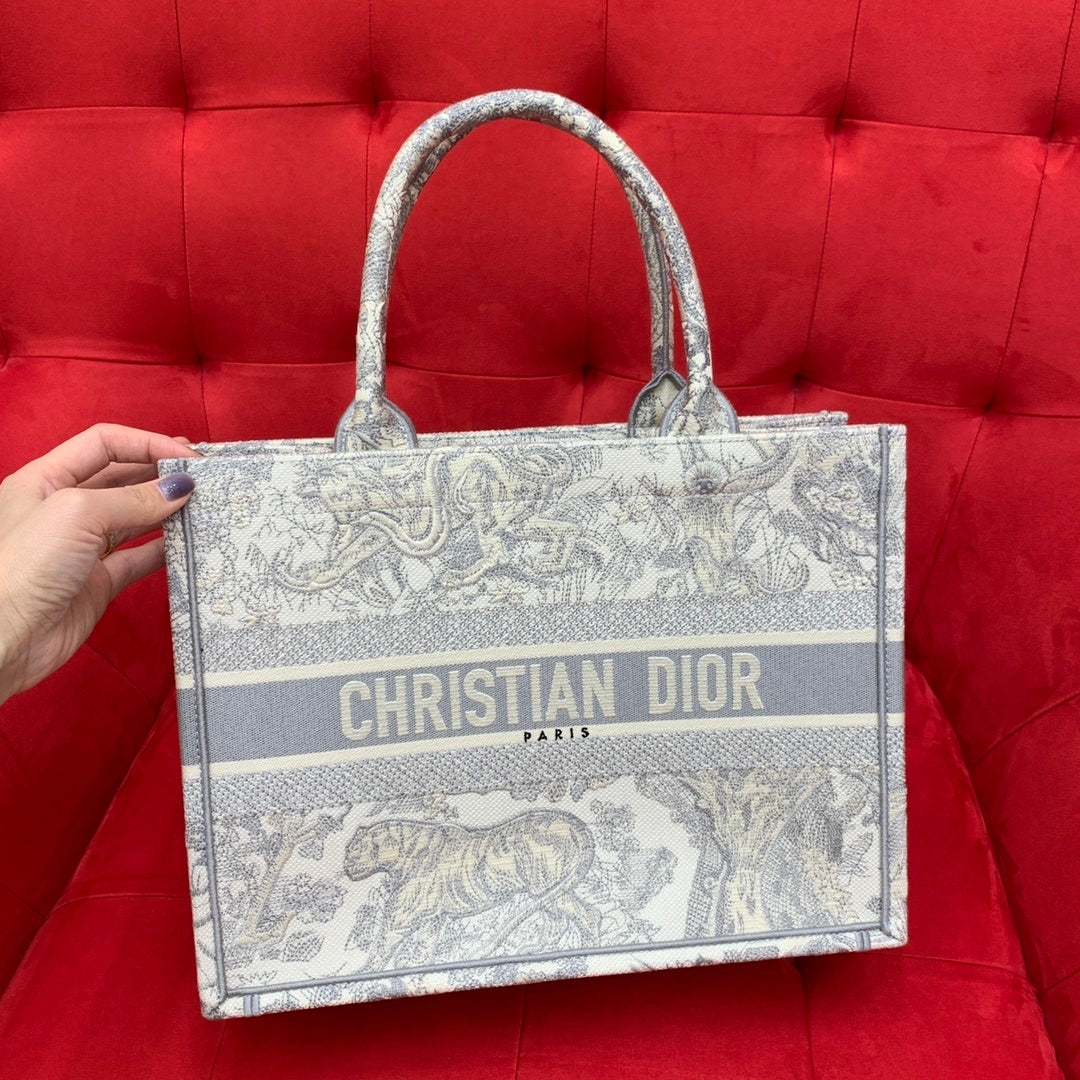 CHRISTIAN DIOR Book Tote Medium