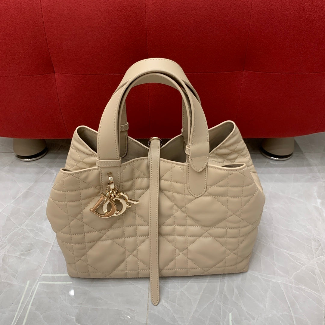 CHRISTIAN DIOR Dior Toujours Bag Medium