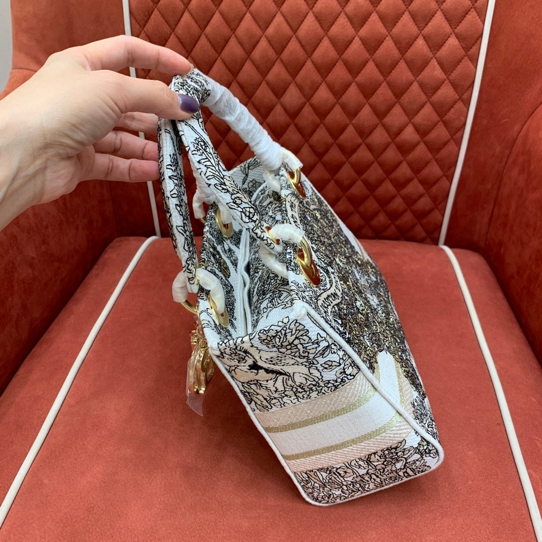 CHRISTIAN DIOR Lady D-Lite Bag Medium