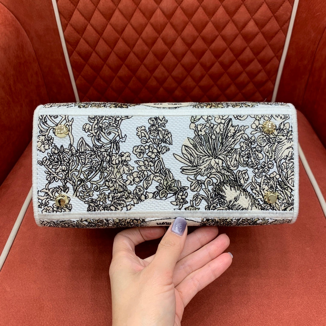 CHRISTIAN DIOR Lady D-Lite Bag Medium