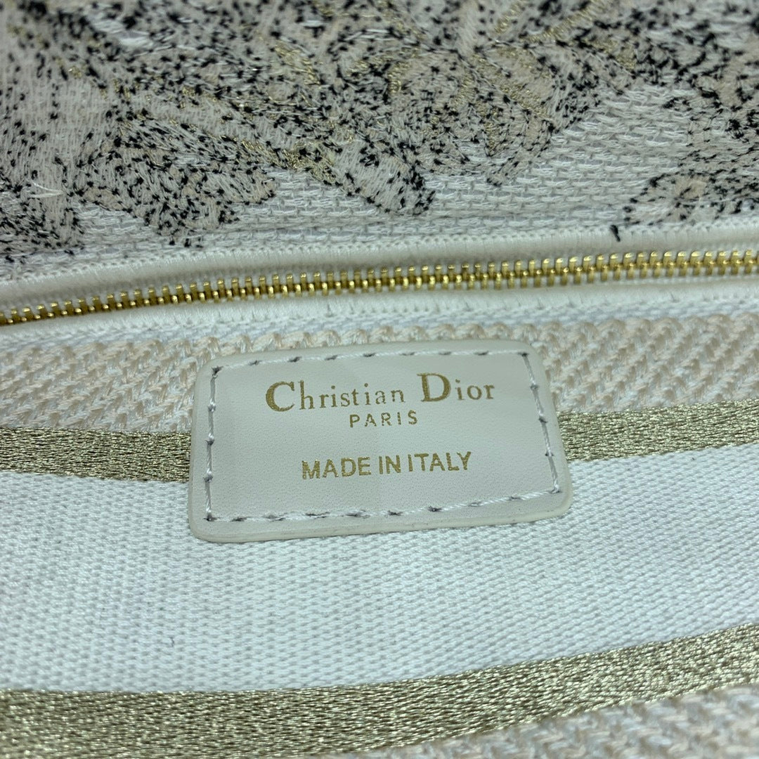 CHRISTIAN DIOR Lady D-Lite Bag Medium