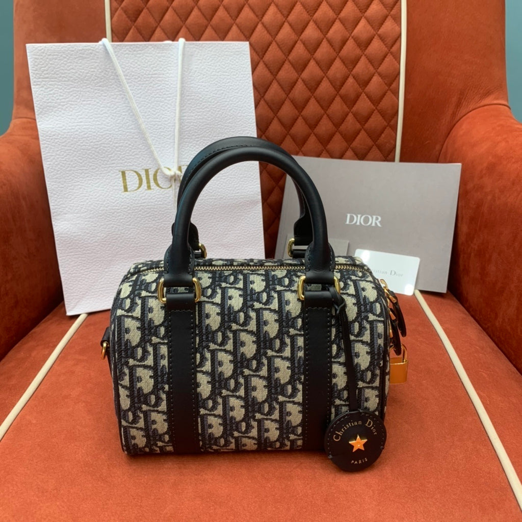 CHRISTIAN DIOR Groove 20 Bag