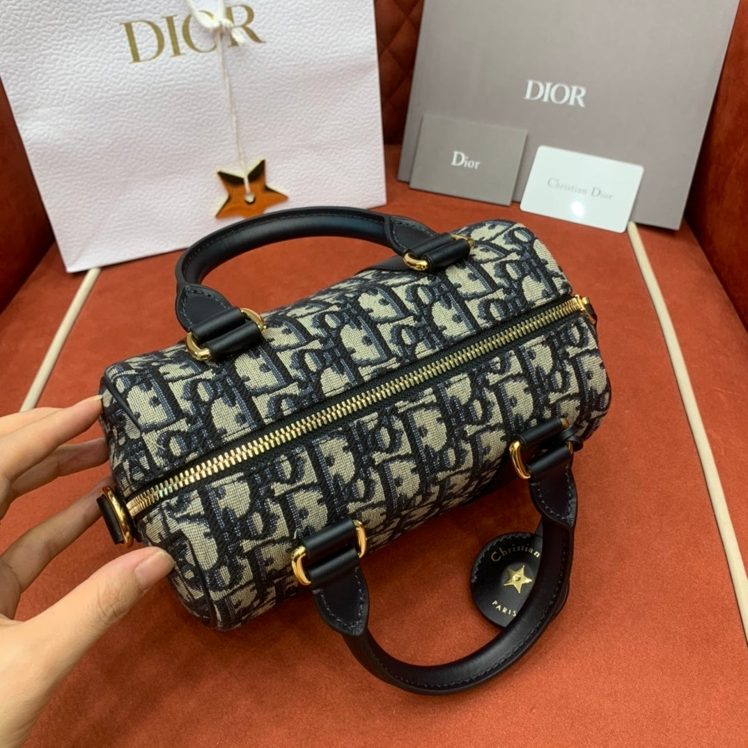 CHRISTIAN DIOR Groove 20 Bag
