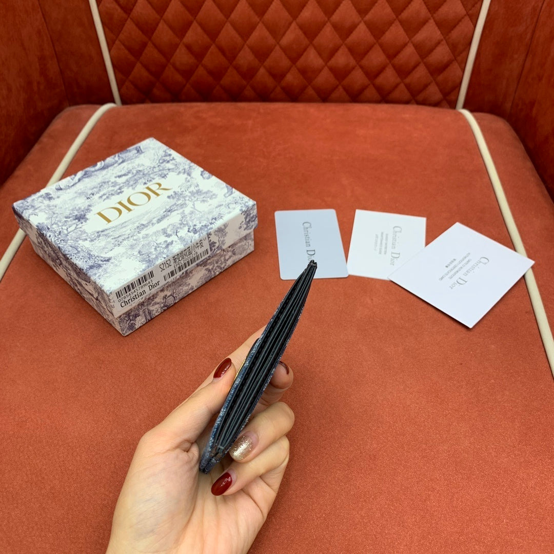 CHRISTIAN DIOR 30 Montaigne Card Holder