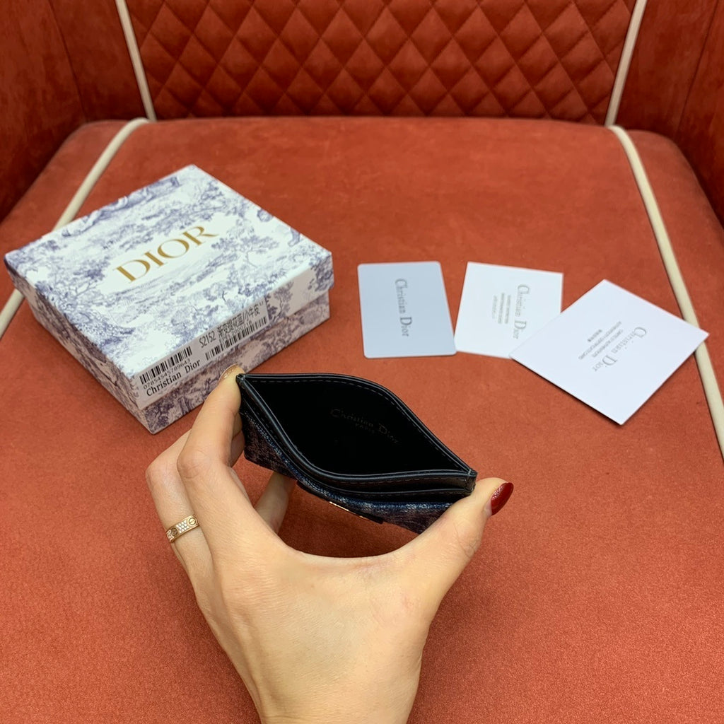 CHRISTIAN DIOR 30 Montaigne Card Holder
