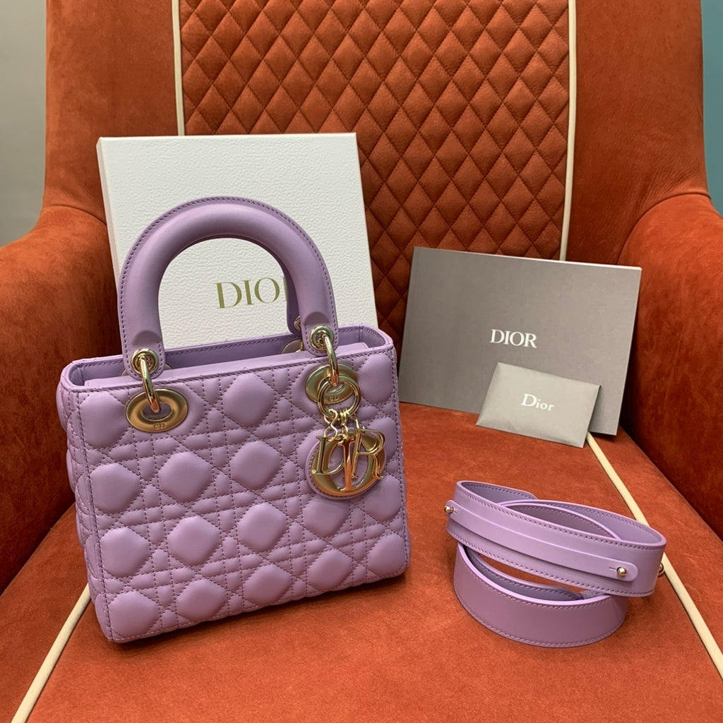 CHRISTIAN DIOR Lady Dior Medium Bag