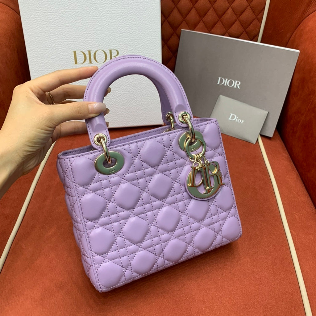 CHRISTIAN DIOR Lady Dior Medium Bag