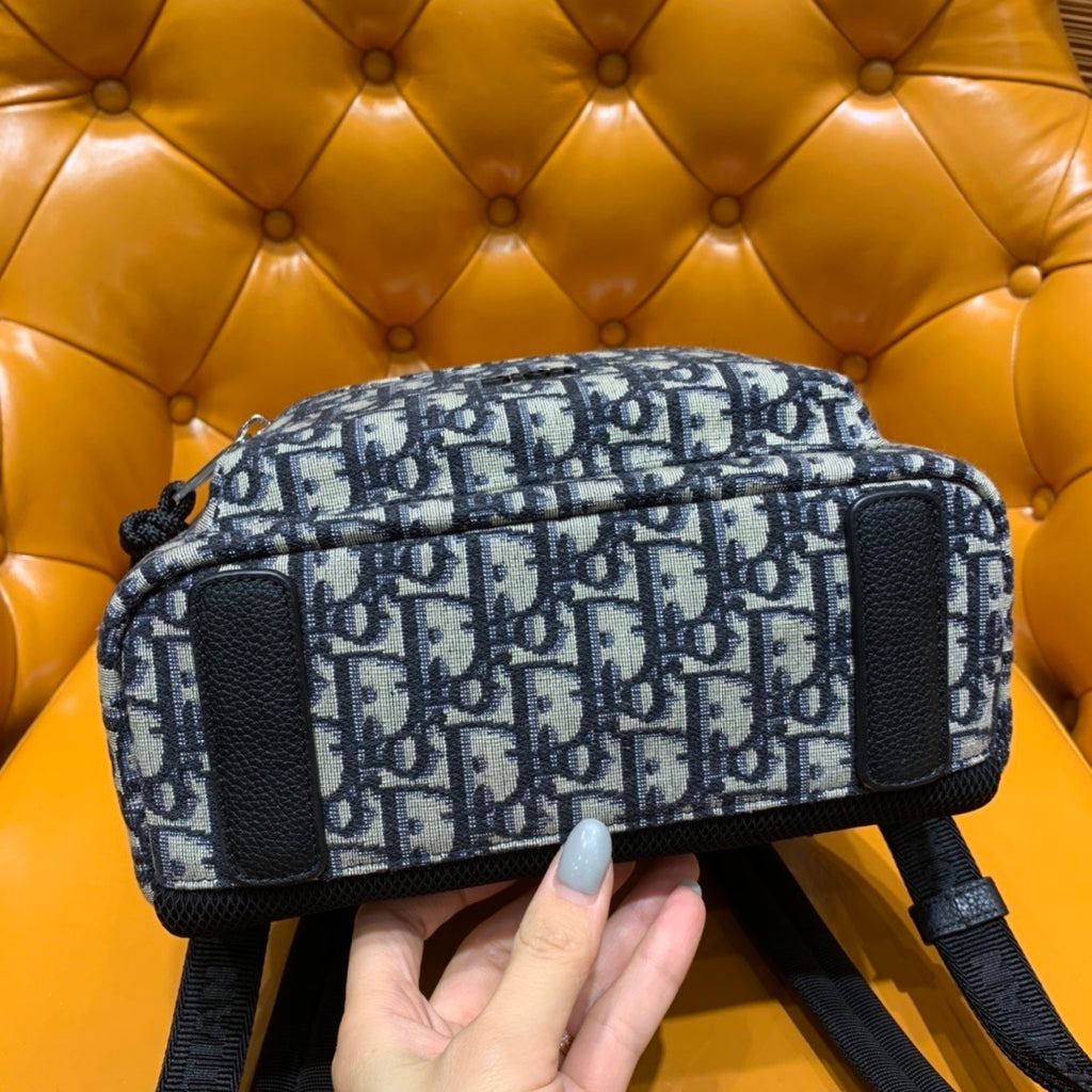 CHRISTIAN DIOR Lady D-Joy Bag Small