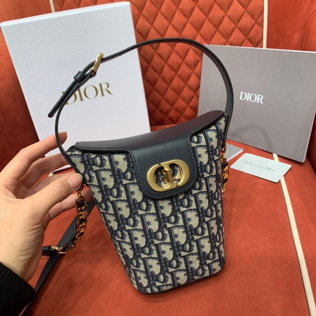 Christian Dior 30 Montaigne Amber Mini Chain Bucket Bag