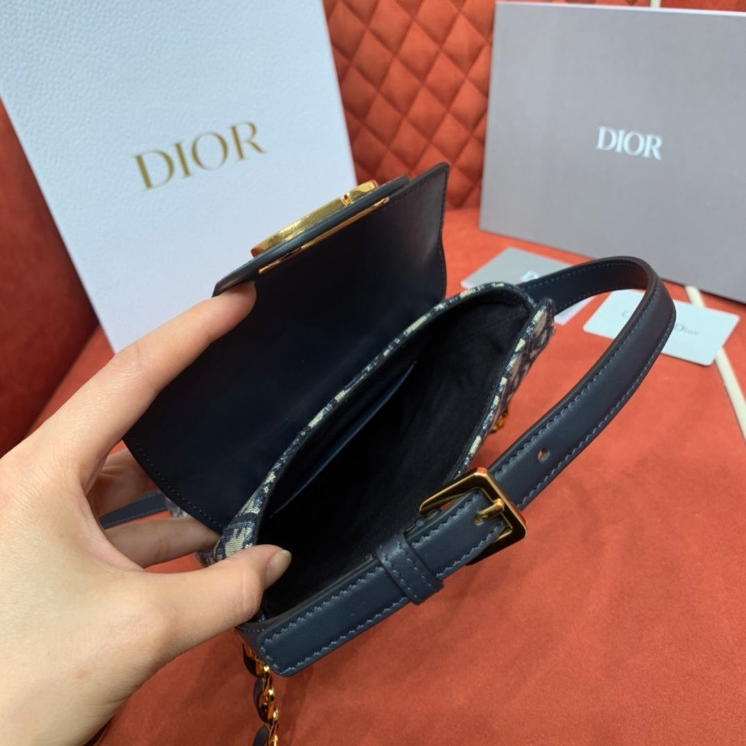 Christian Dior 30 Montaigne Amber Mini Chain Bucket Bag