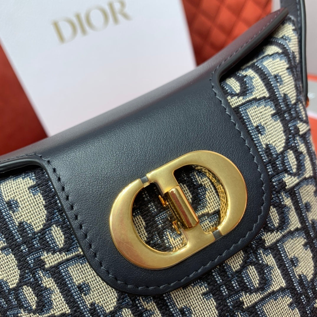 Christian Dior 30 Montaigne Amber Mini Chain Bucket Bag