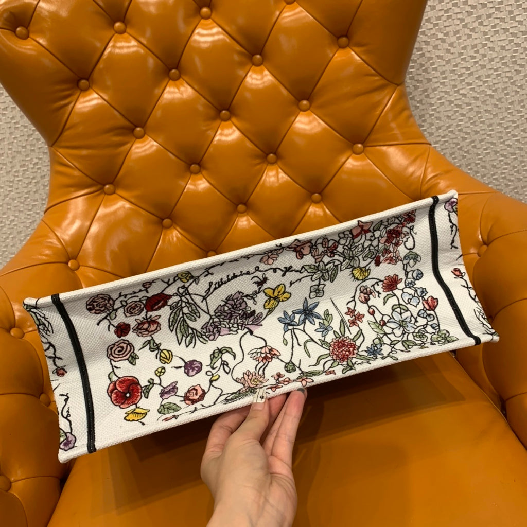 Christian Dior Book Tote New Colorway