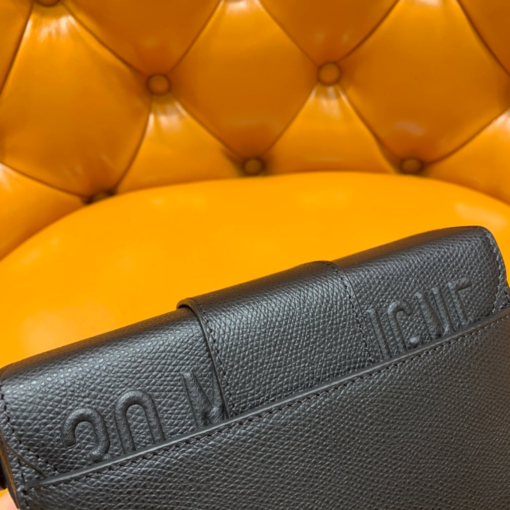 Christian Dior 30 Montaigne Mini Box Handbag
