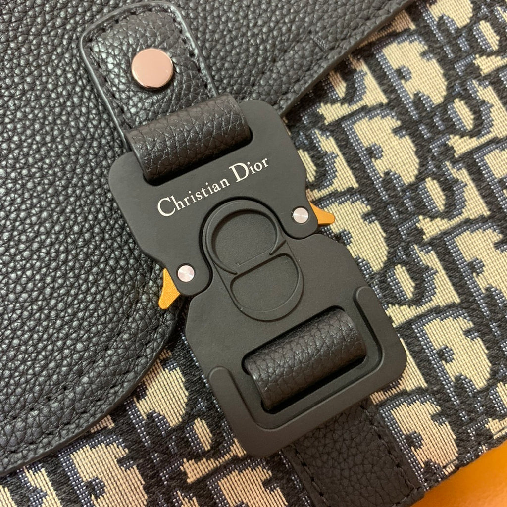 Christian Dior Men’s Saddle Messenger Bag