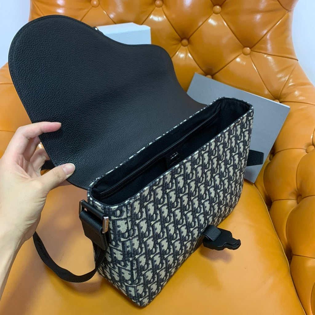 Christian Dior Men’s Saddle Messenger Bag (Updated)