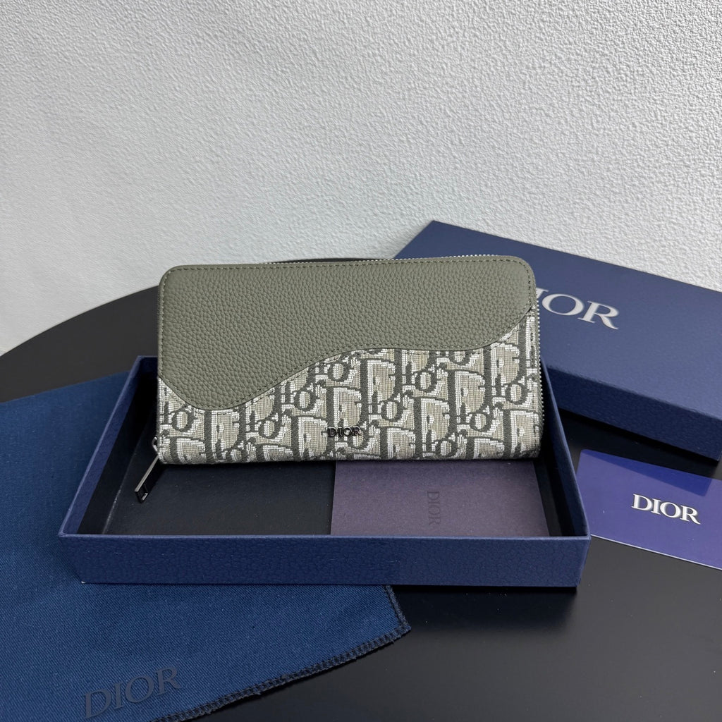 Christian Dior Zipped Long Wallet