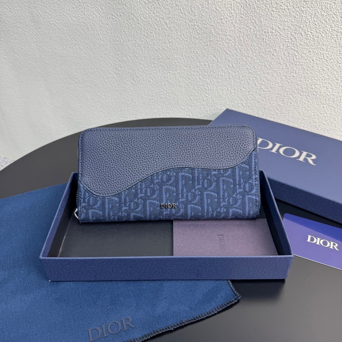 Christian Dior Zipped Long Wallet