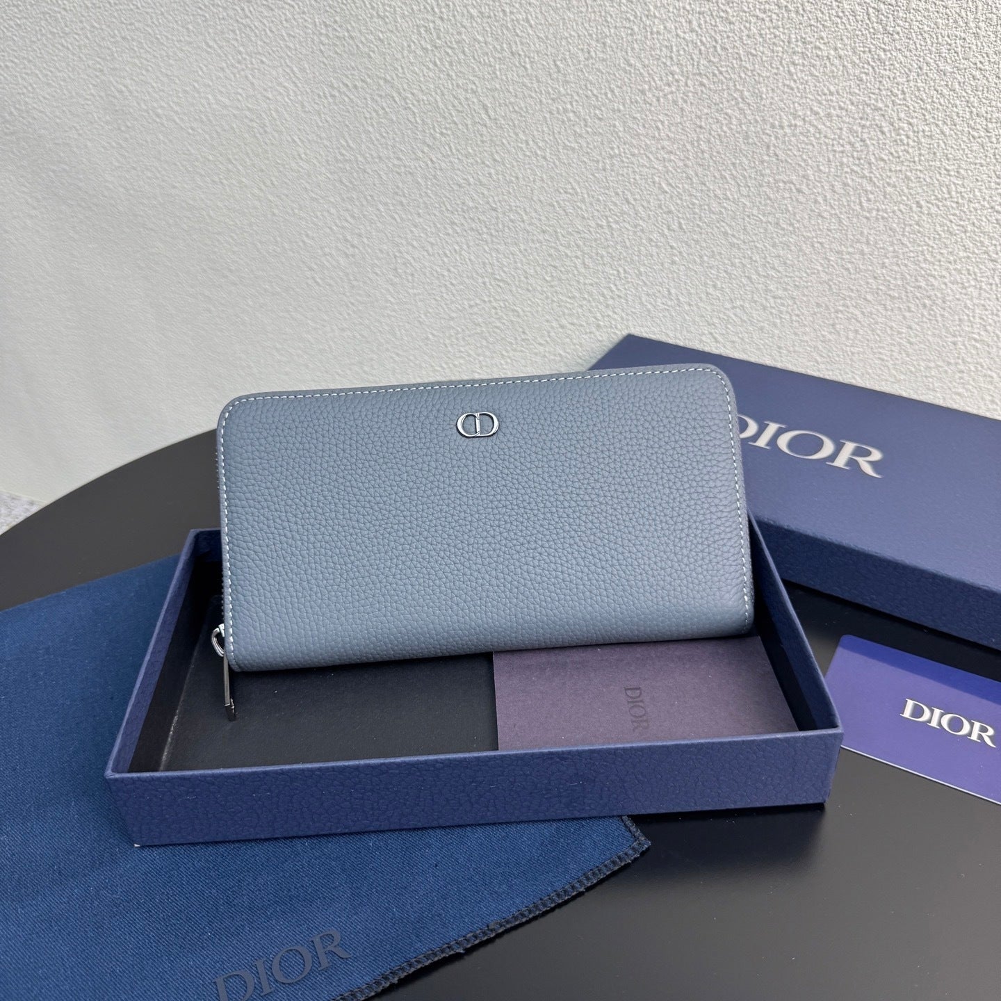 Christian Dior Zipped Long Wallet