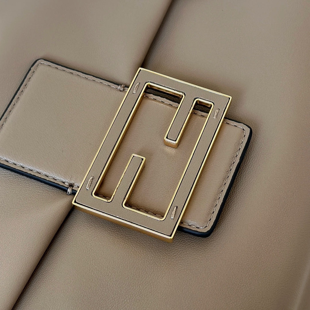 FENDI Mamma Baguette Large Handbag
