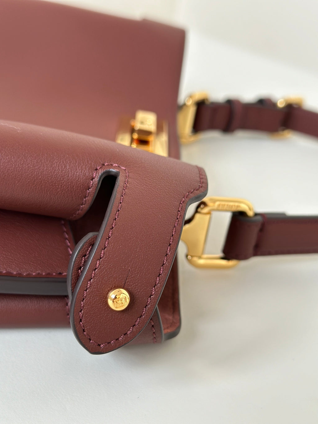 FENDI Peekaboo Medium Handbag