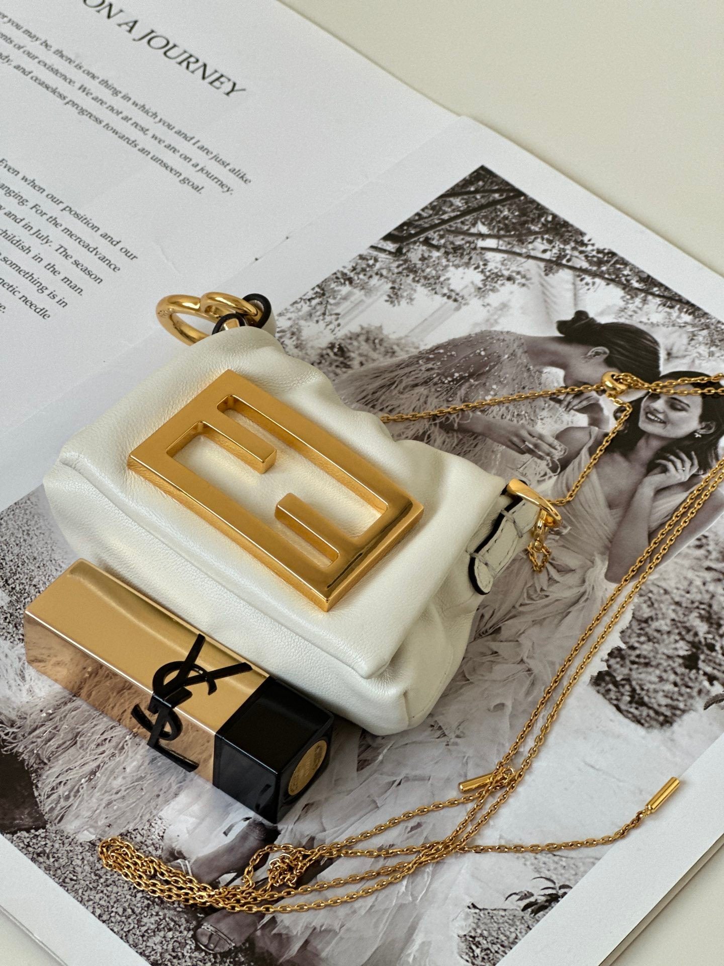 FENDI Nano Mamma Baguette