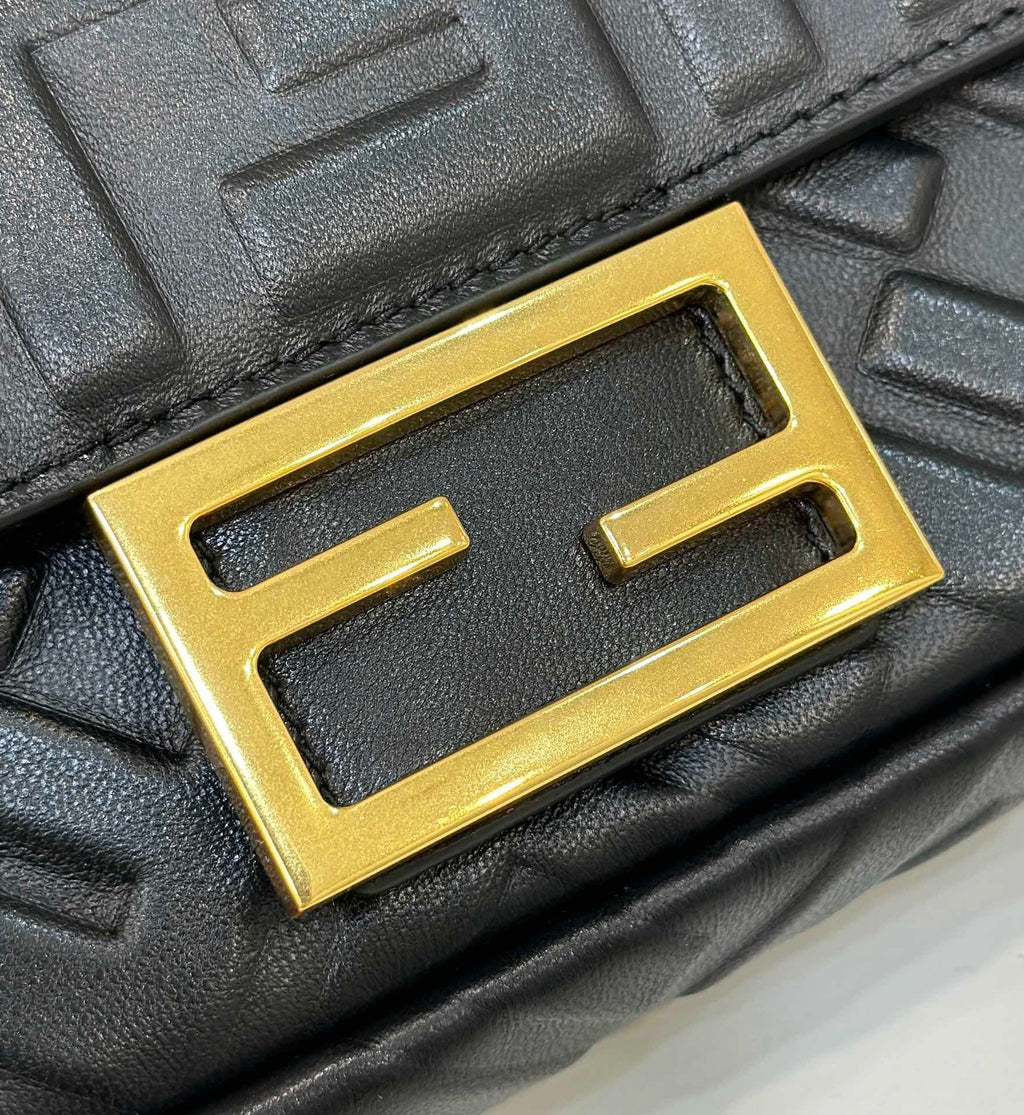 FENDI Baguette Flap Chain Handbag