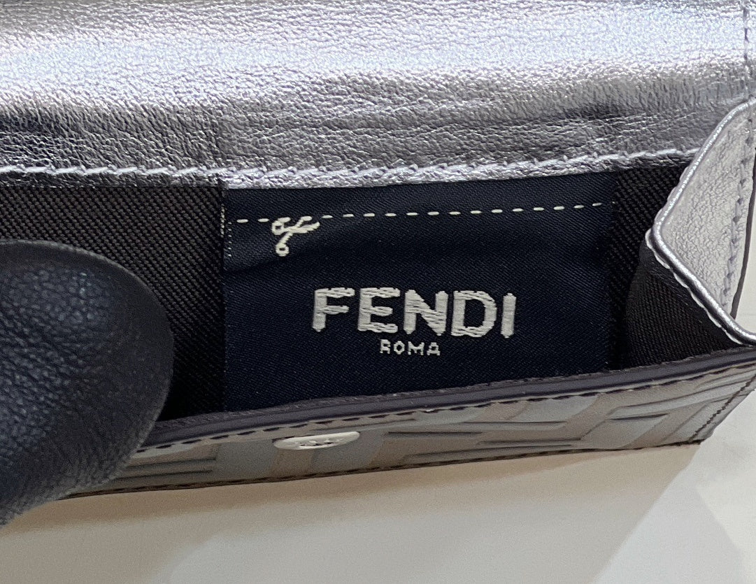 FENDI FF-Embossed Leather Card Holder