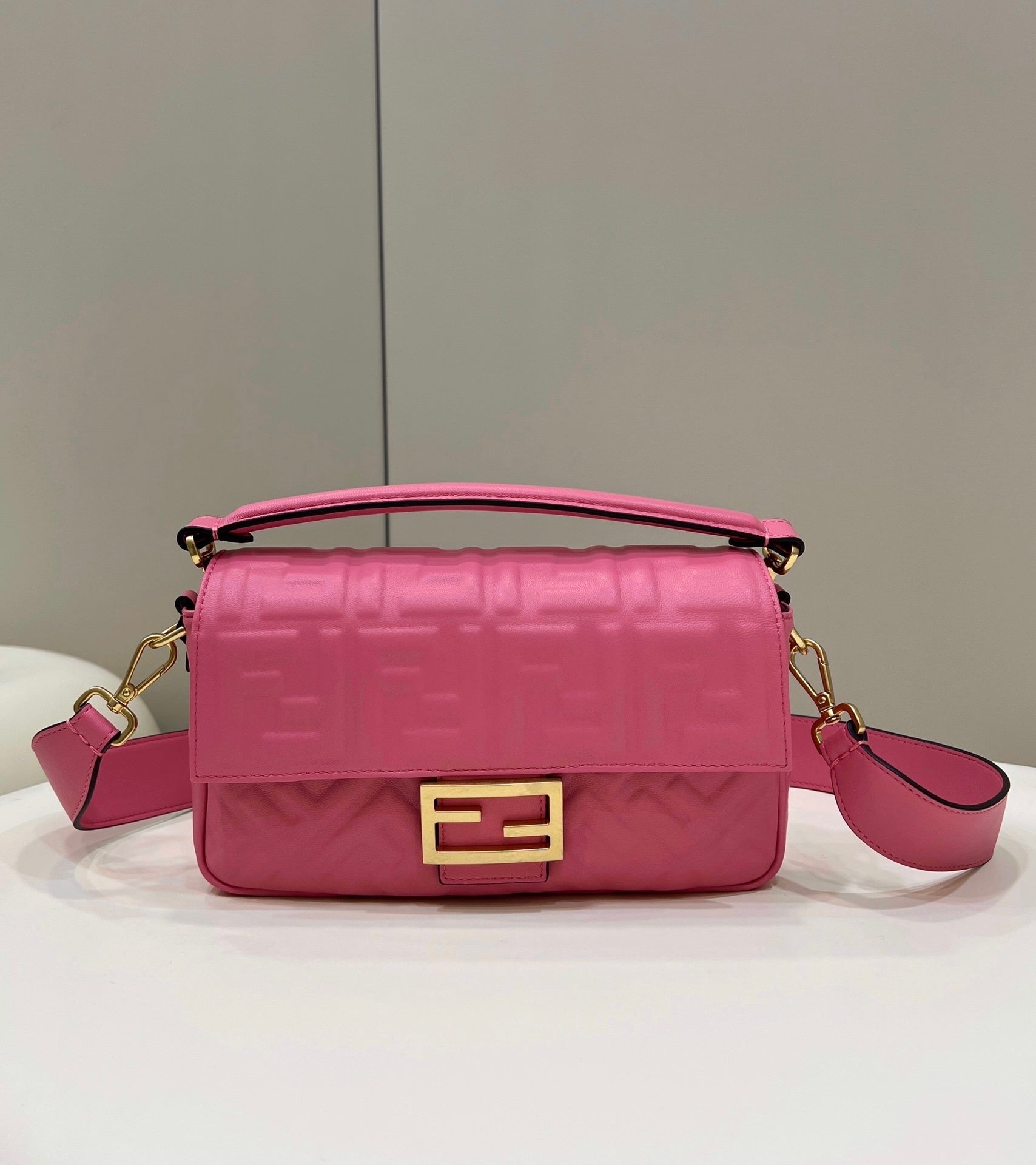 FENDI FF-Embossed Flap Handbag