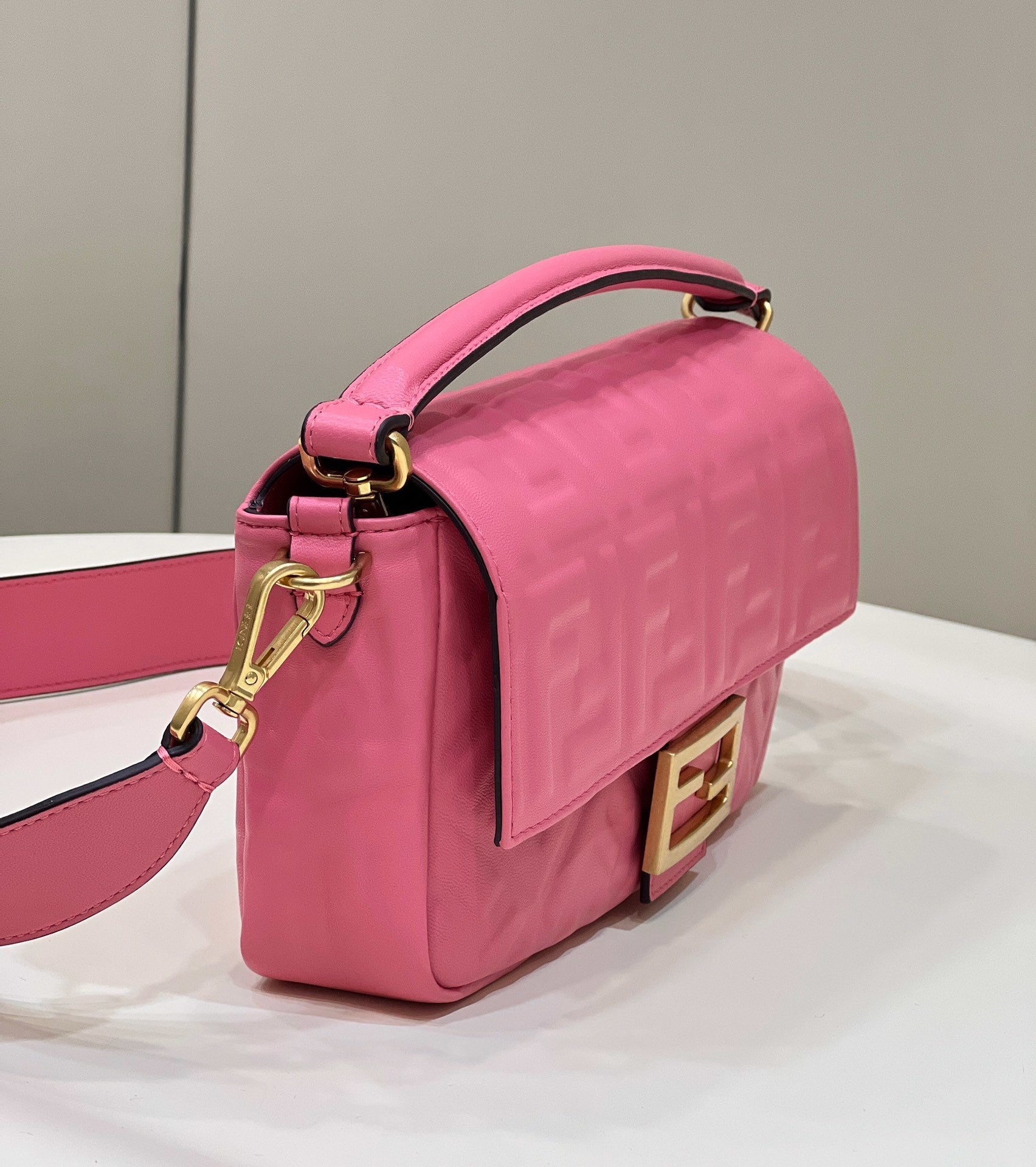 FENDI FF-Embossed Flap Handbag