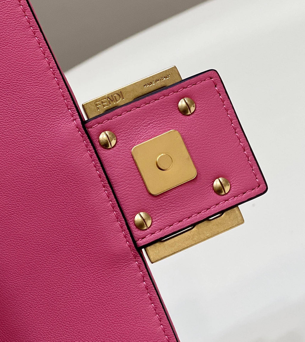 FENDI FF-Embossed Flap Handbag