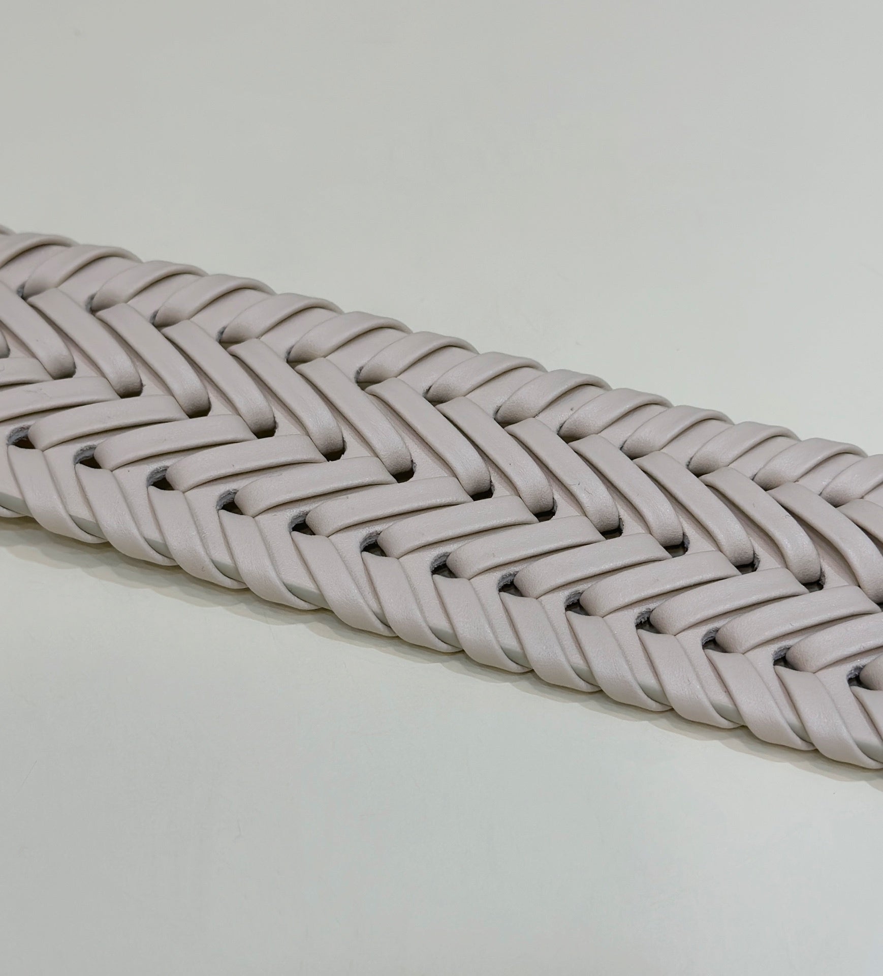 FENDI Woven Leather Shoulder Strap