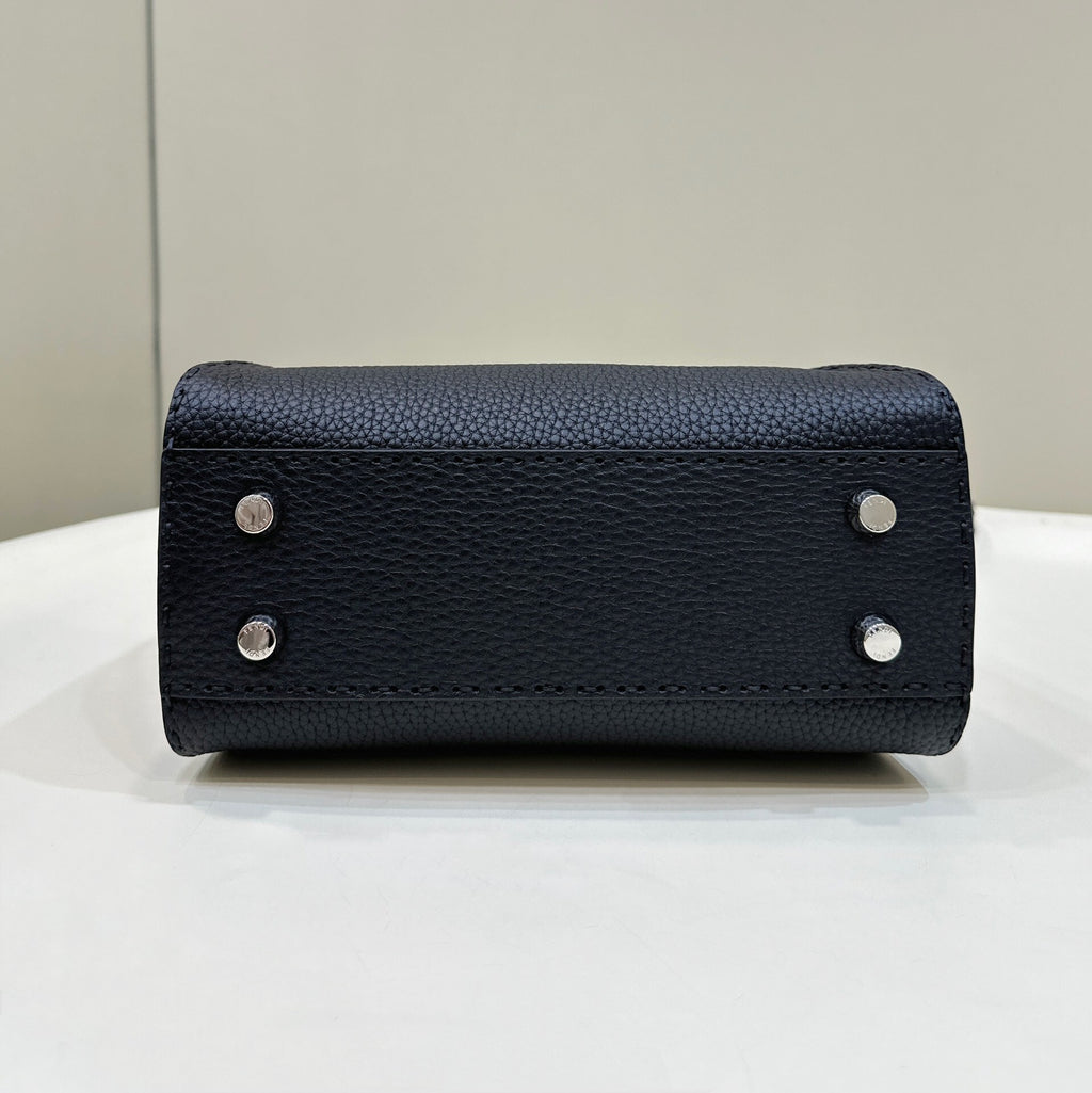 FENDI Classic Peekaboo Leather Handbag
