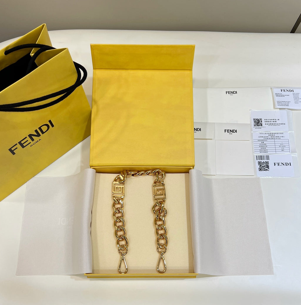 FENDI Logo Chain Shoulder Strap