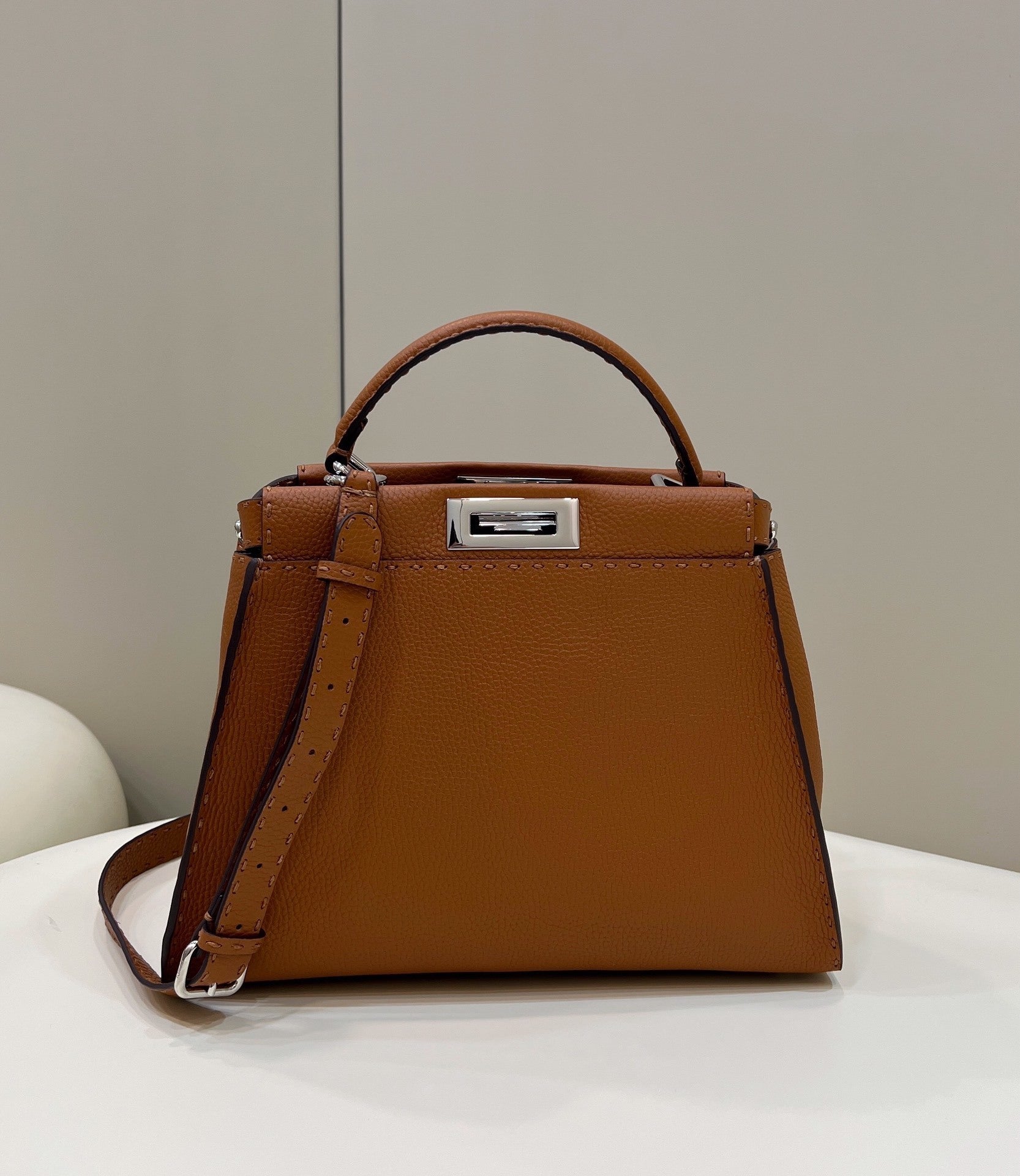 FENDI Classic Peekaboo Large Handbag