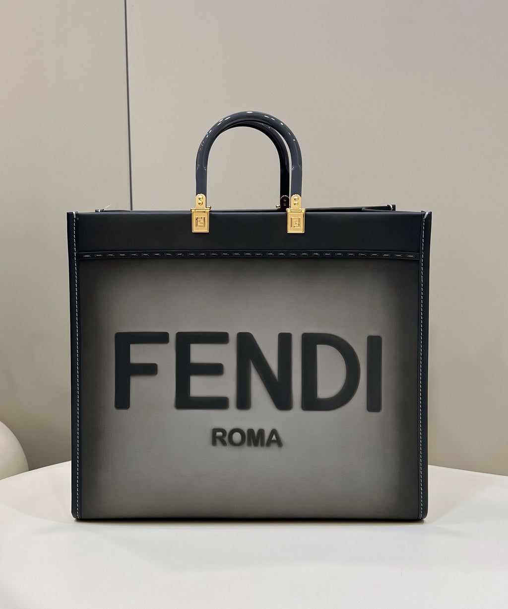 FENDI Sunshine Shopper Leather Tote
