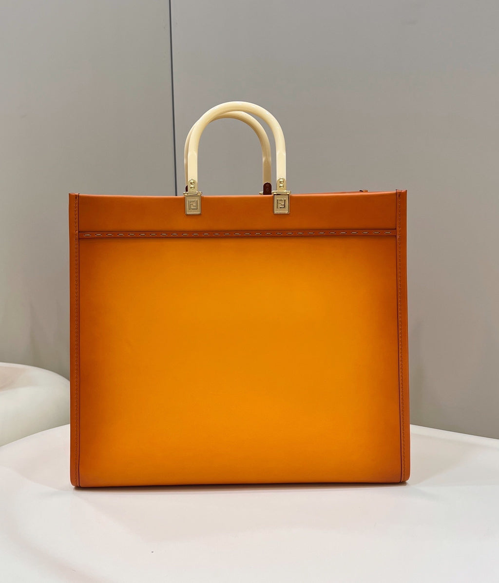 FENDI Sunshine Shopper Leather Tote