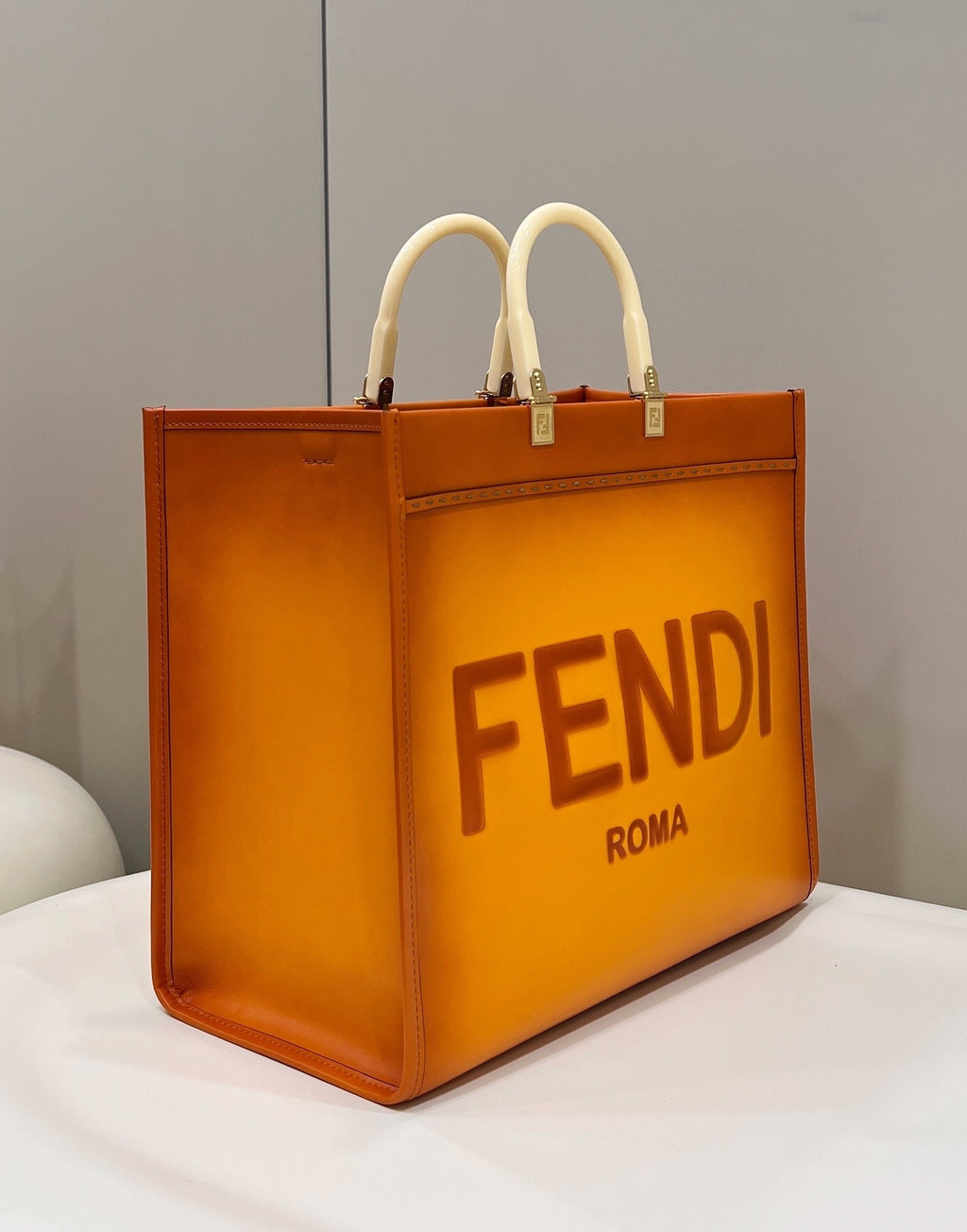 FENDI Sunshine Shopper Leather Tote
