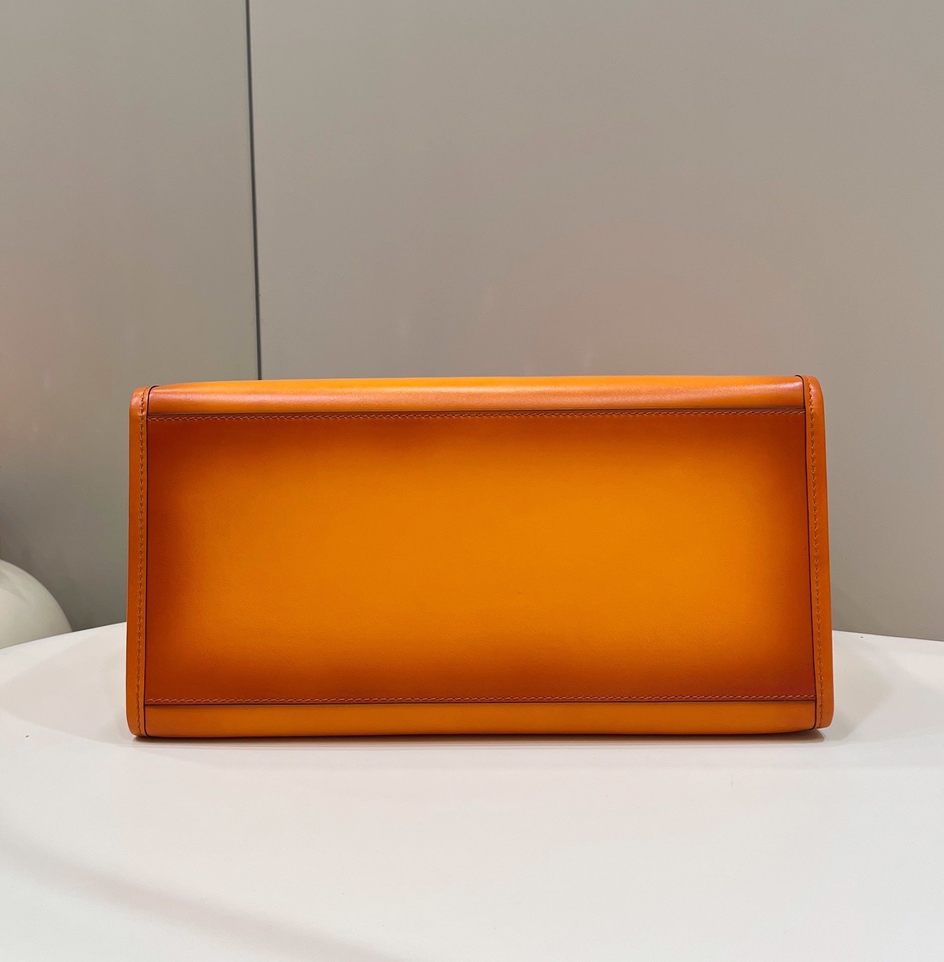 FENDI Sunshine Shopper Leather Tote