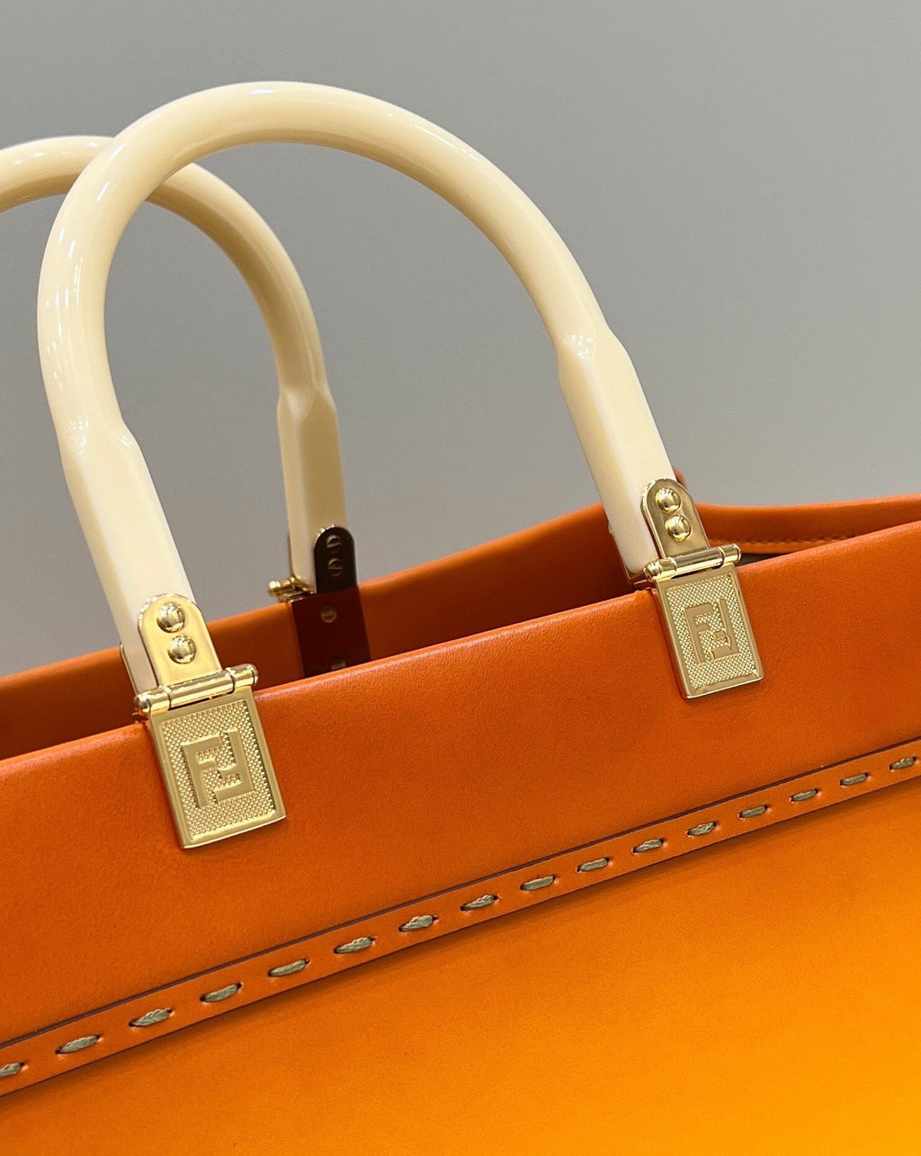 FENDI Sunshine Shopper Leather Tote