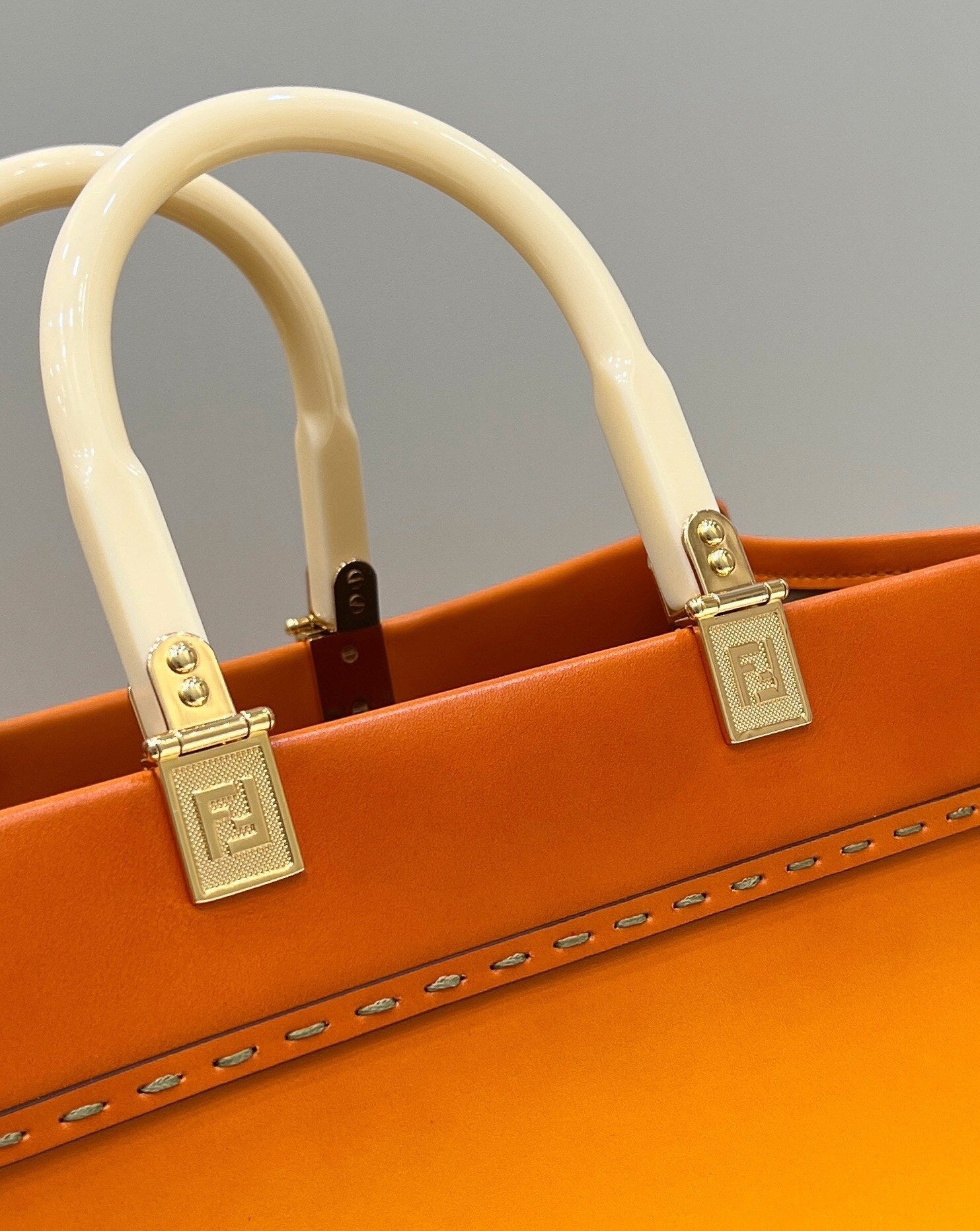 FENDI Sunshine Shopper Leather Tote