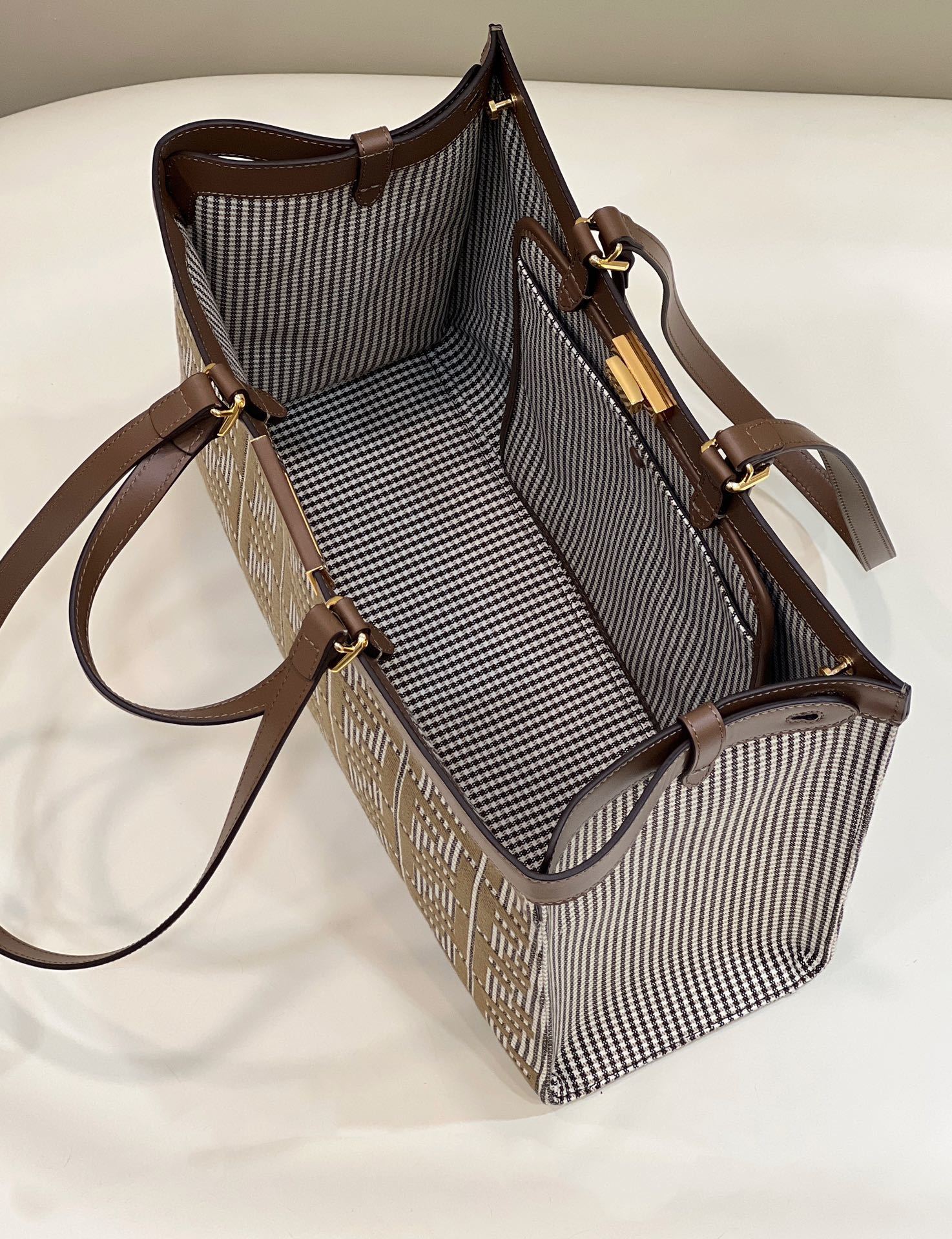 FENDI Houndstooth FF Embroidered Tote