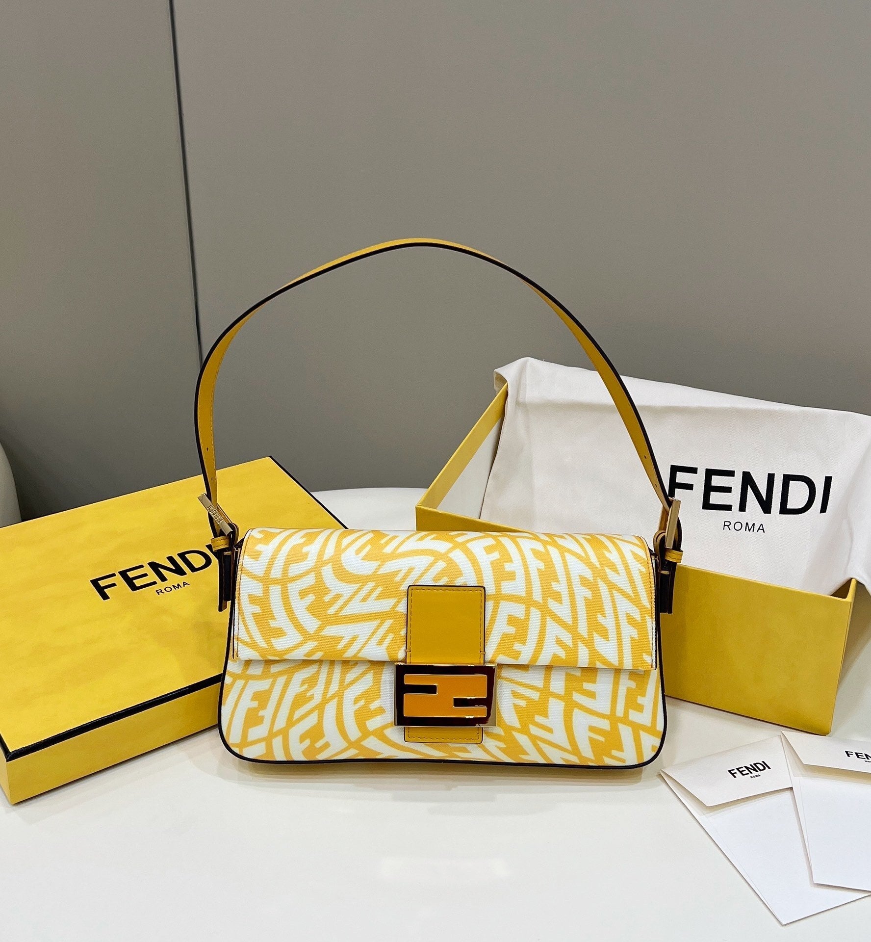 FENDI Baguette Leather Handbag