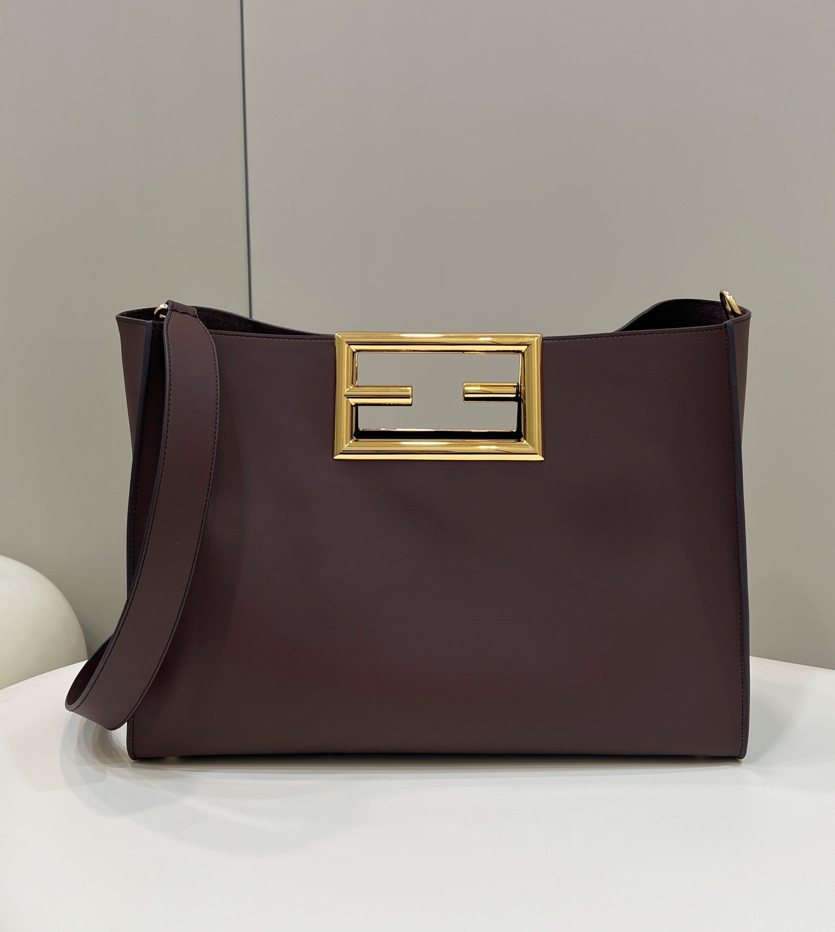 FENDI FD Way Large Bucket Bag